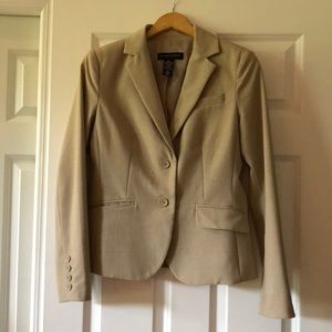 SALE🥳🤩EUC NY&CO Blazer in Khaki (6)